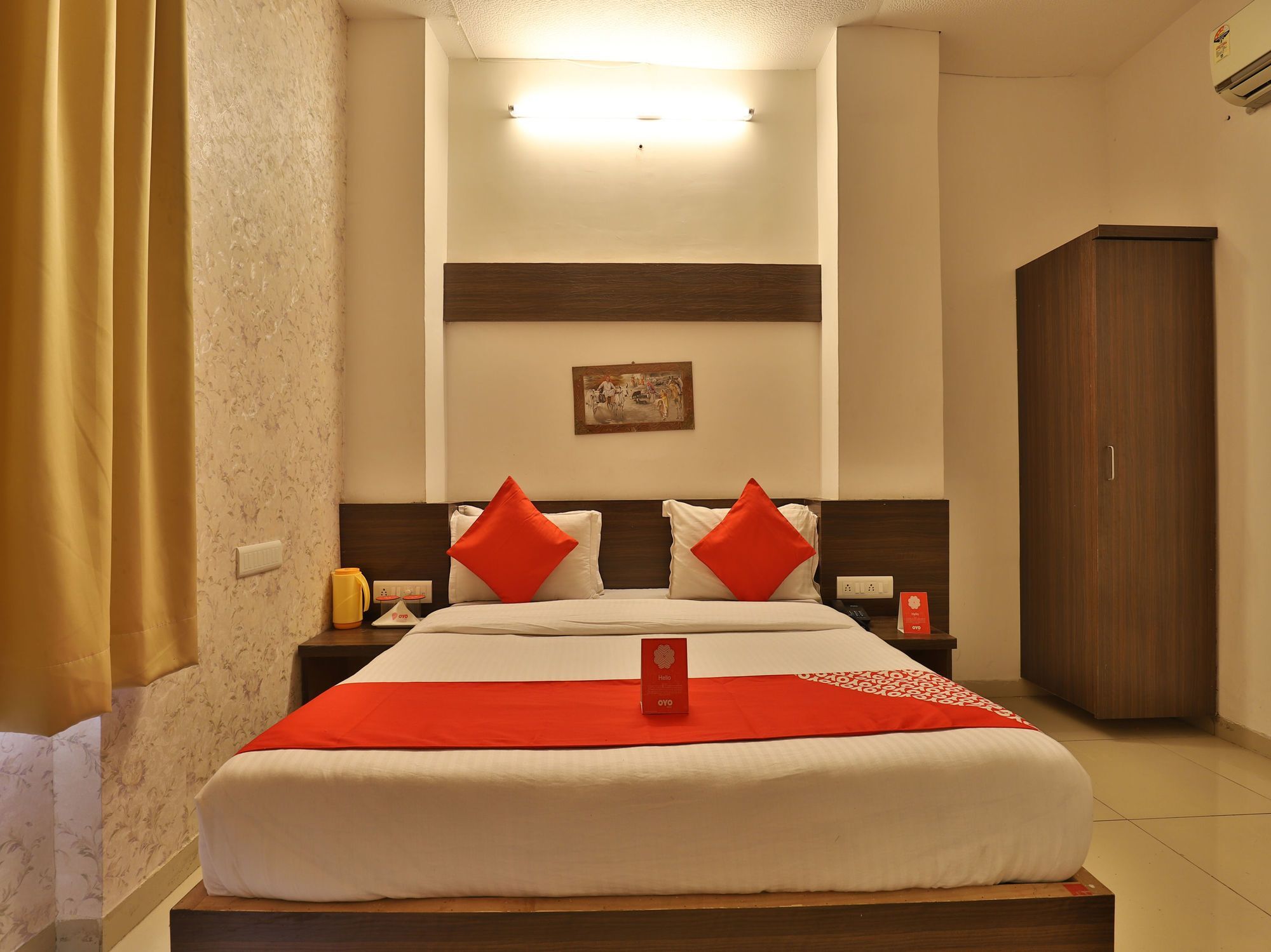 Oyo 11649 Hotel Mahima Gandhinagar Exterior photo